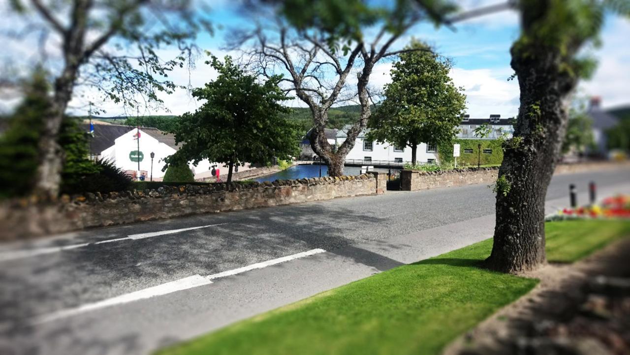Little Robin B&B Dufftown Bagian luar foto